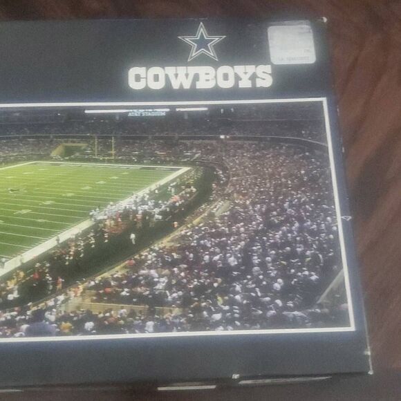 NIB NFL VINTAGE 1000 PIECE PANORAMIC DALLAS COWBOYS PUZZLE - Picture 3 of 6